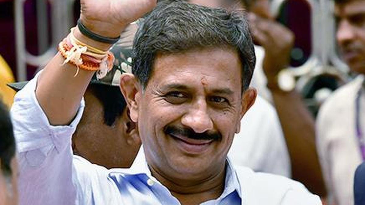 IMG karnataka swearing i 2 1 6MCC62U8