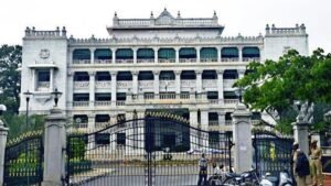 Vidhana Soudha GTJG83B69.4.jpg GyMtCD