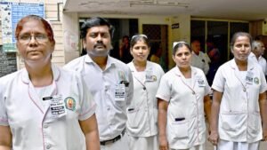 03 Nurses 001 H2XPPp