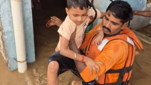 The rising water has disrupted normal life with residents facing difficulties in moving between villages and even accessing essential supplies 5QjIUf