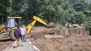 Copious rain triggers seven new landslips in Nilgiris