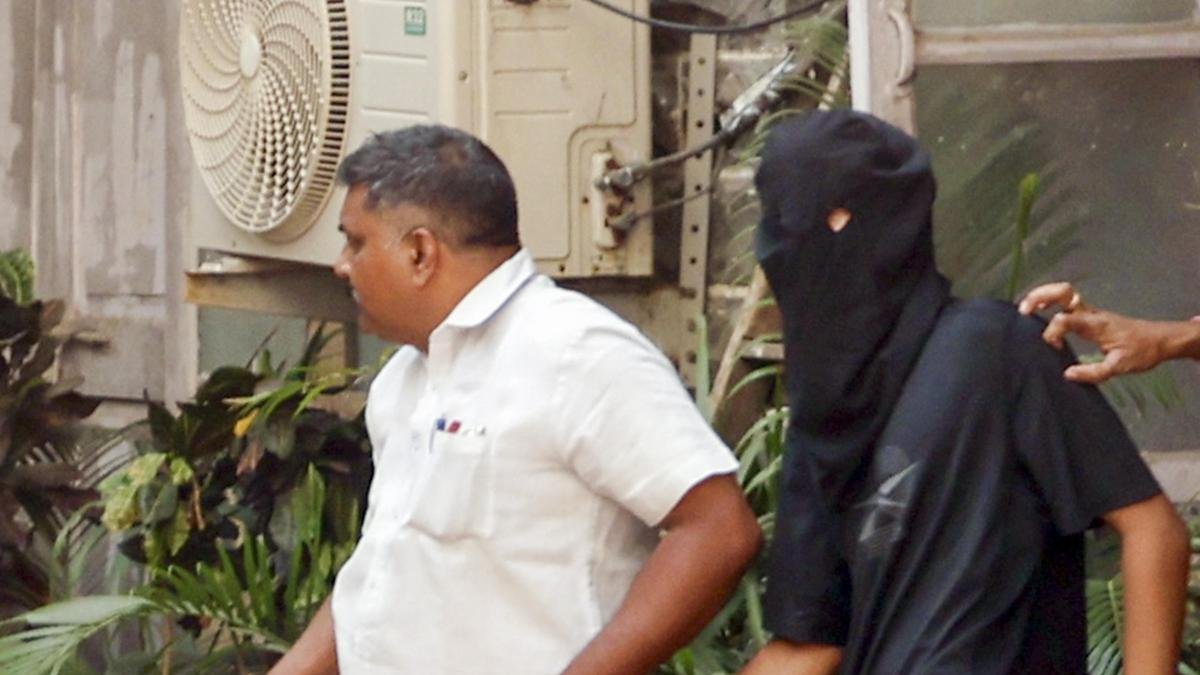 Tiger Shroff shooting: Mumbai cops recover two firearms from Surat 1 PTI10 23 2026 000333B zbcwzt